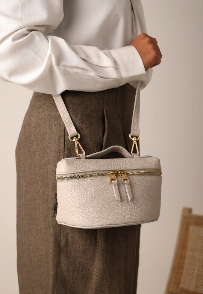 Fred de la Bretoniere LORI Handbag leather sand