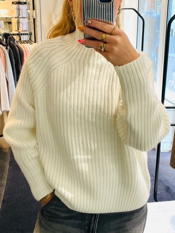 by PUCK Turtleneck sweater SUUZ offwhite