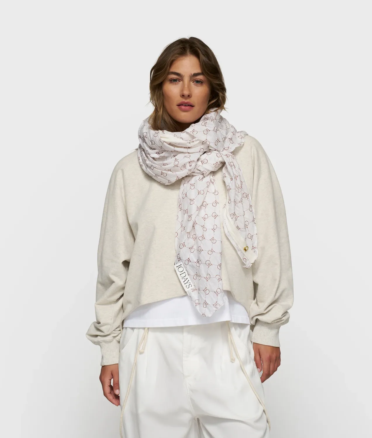 10DAYS Scarf monogram ecru