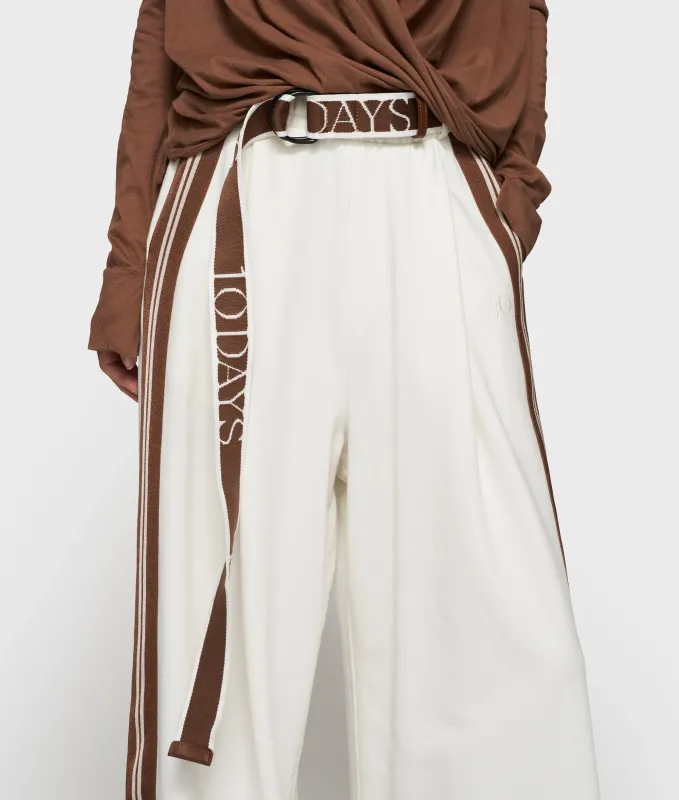 10DAYS Logo belt truffle