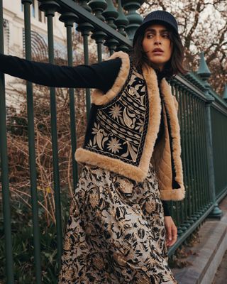 Summum Woman Gilet Embroidered velours Black