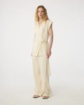 Knit-ted Iris Blouse Ivory