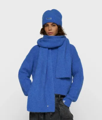 10 Days hairy knit scarf ultramarine