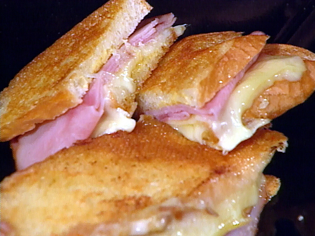 Jamon y Queso Sandwich