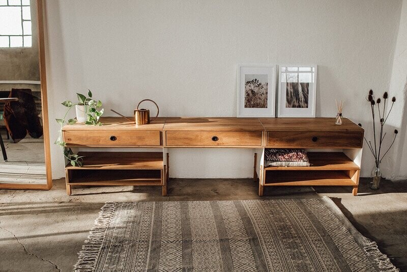 Mini-Sideboard Massivholz 'Formwandler' Mini-Sideboard Massivholz 'Formwandler'
