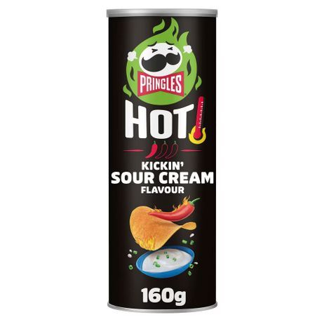 Pringles Hot Kickin&#39; Sour Cream Flavour Chips Snack - 160g