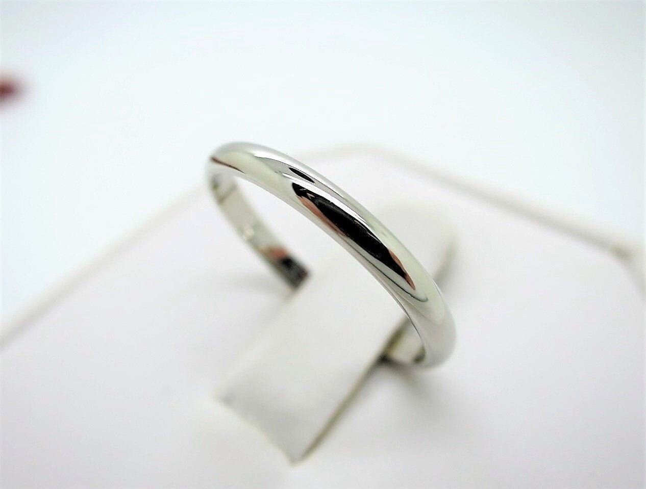 Cartier 1895 Wedding Band with Certificate of Authenticity 2.5mm Wide in Ring Size 6