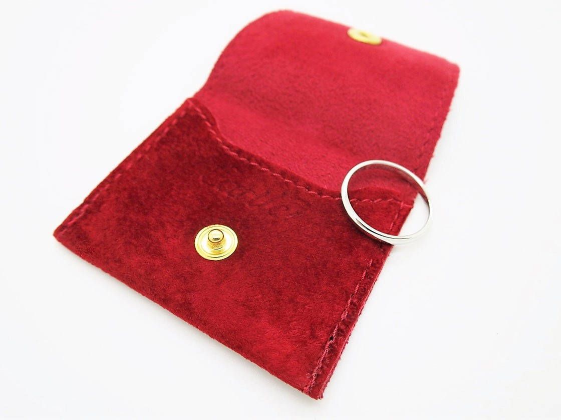 Cartier 1895 Wedding Band with Certificate of Authenticity 2.5mm Wide in Ring Size 5.5