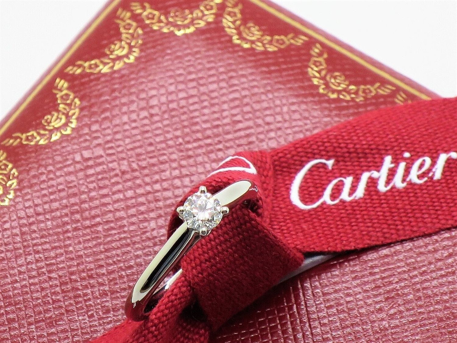 Cartier 1895 Solitaire Ring Platinum + 0.19ct Brilliant Cut Diamond in Band Size 4 comes with all Certificates and Box 