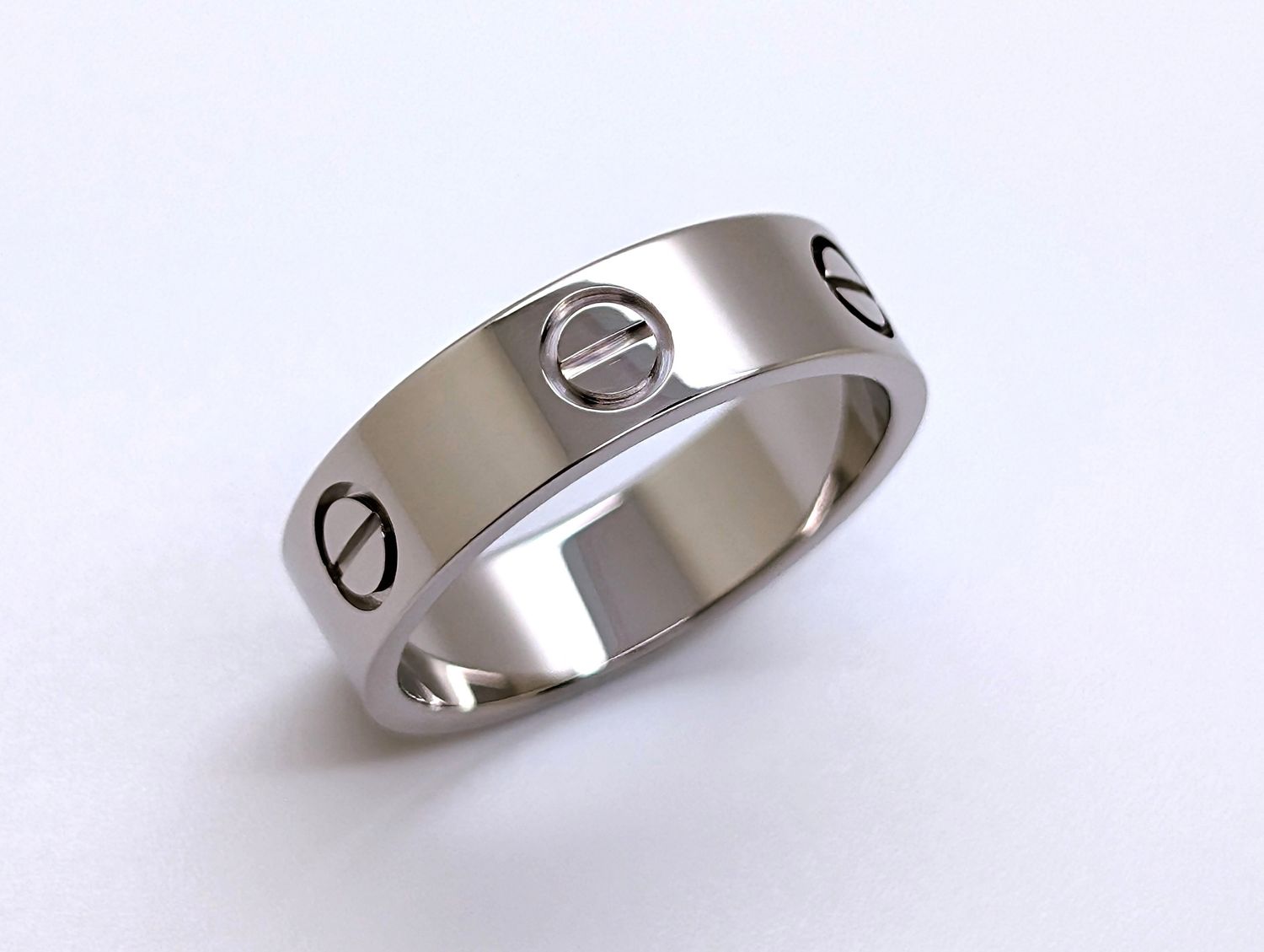 Cartier LOVE Ring Solid 18kt White Gold Size 7.25 to 7.5 or French 55 comes with Certificate of Authenticity + Original Box