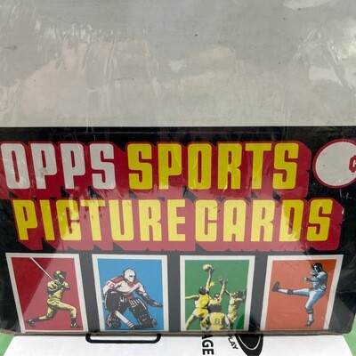 1982 Topps Sports Picture Cards Rack Box