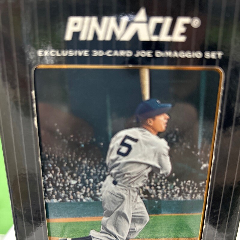 1993 Pinnacle 30 Card Joe DiMaggio Set  not Sealed
