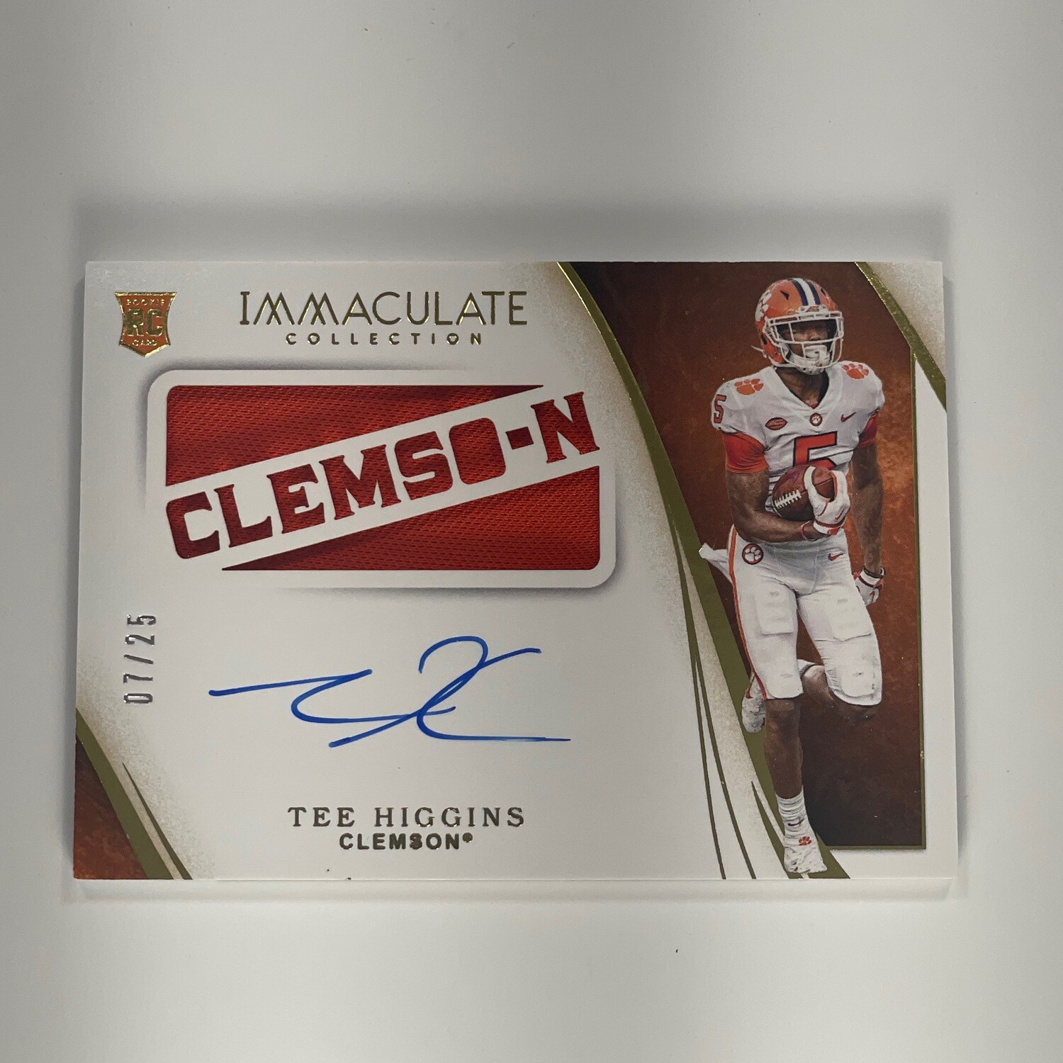 2020 Panini Immaculate Collegiate Football Tee Higgins RPA /25