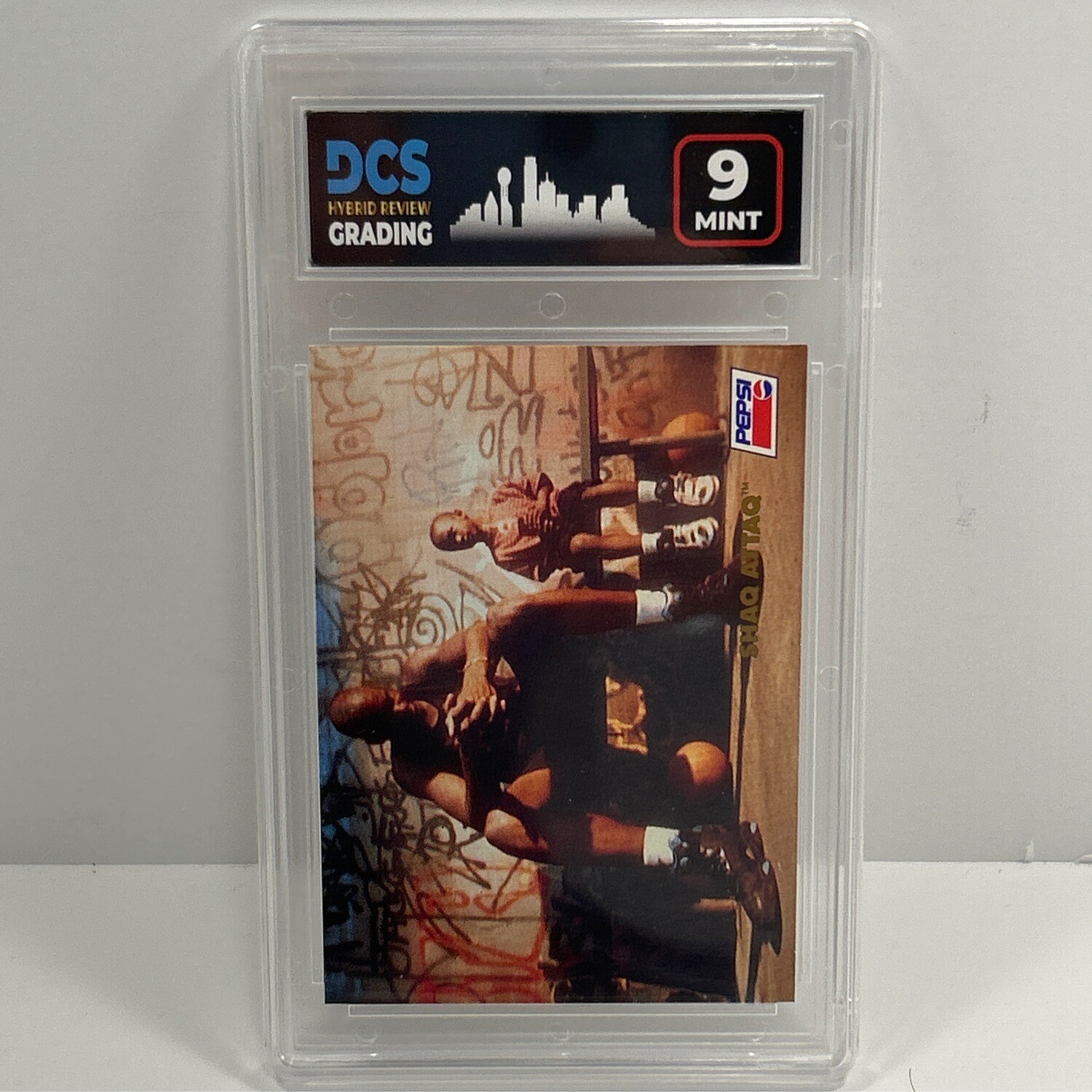 1993 Skybox #4 Shaq DCS 9