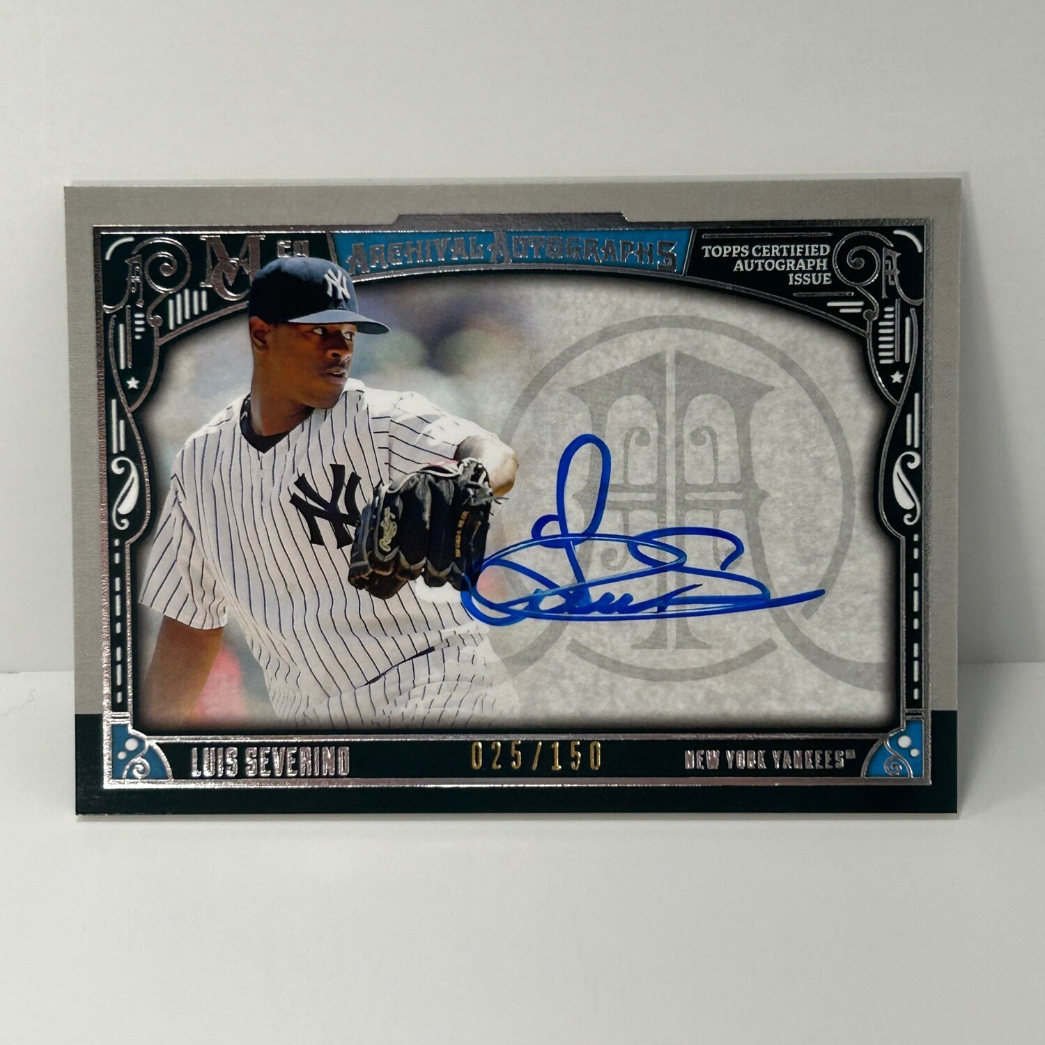 2016 Topps Museum Archival Autograph Luis Severino #/150 #AA-LS