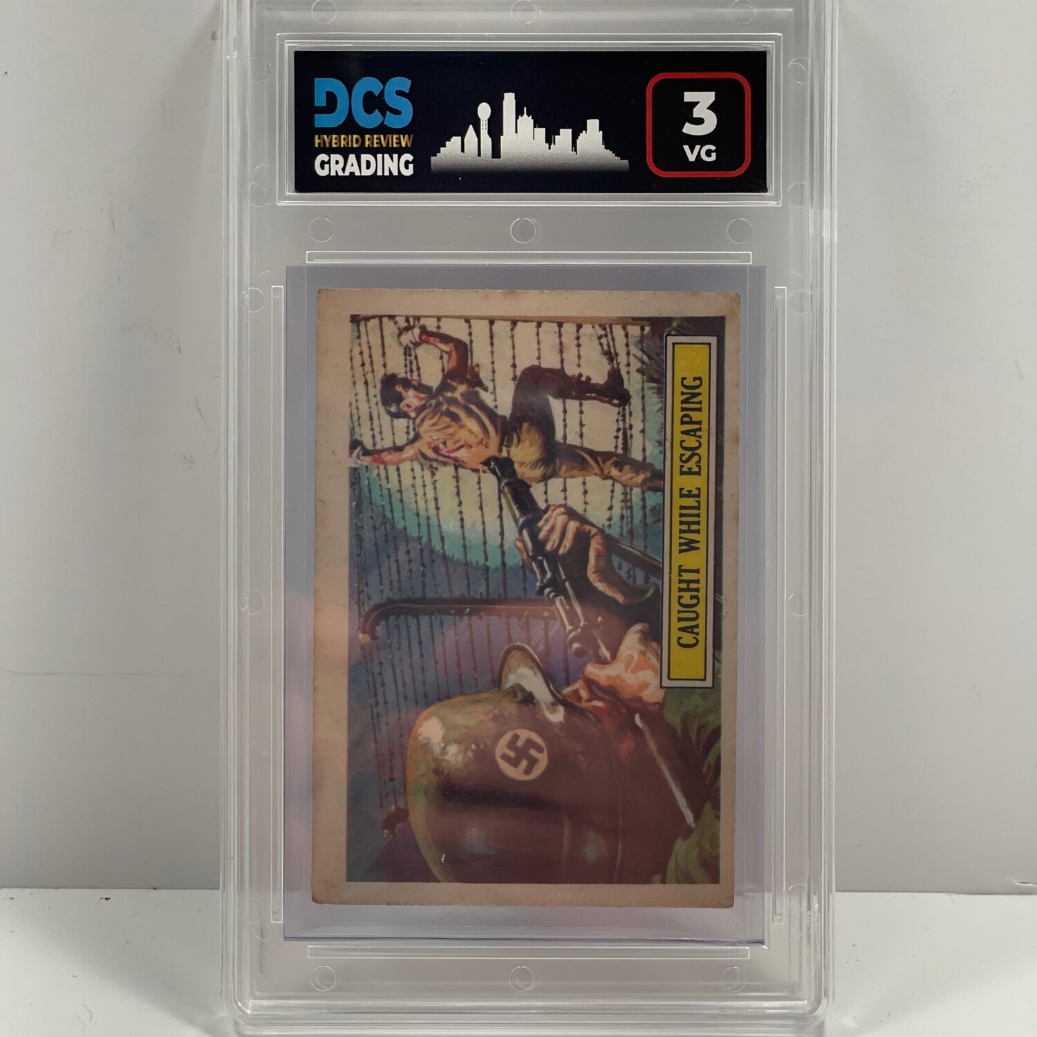 1965 Topps BATTLE CARDS Caught While Escaping #28 DCS 3