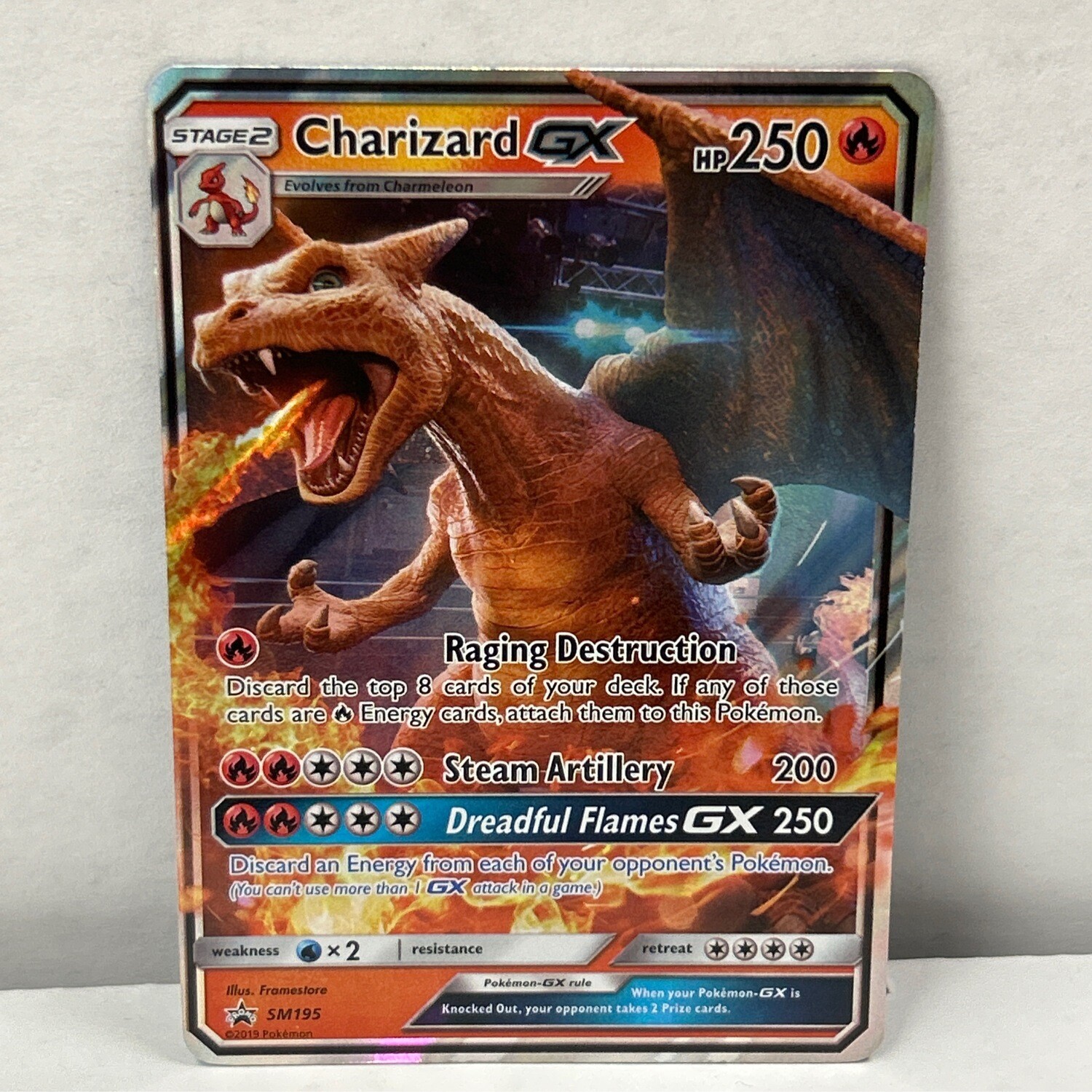 2019 Pokémon Charizard GX SM195