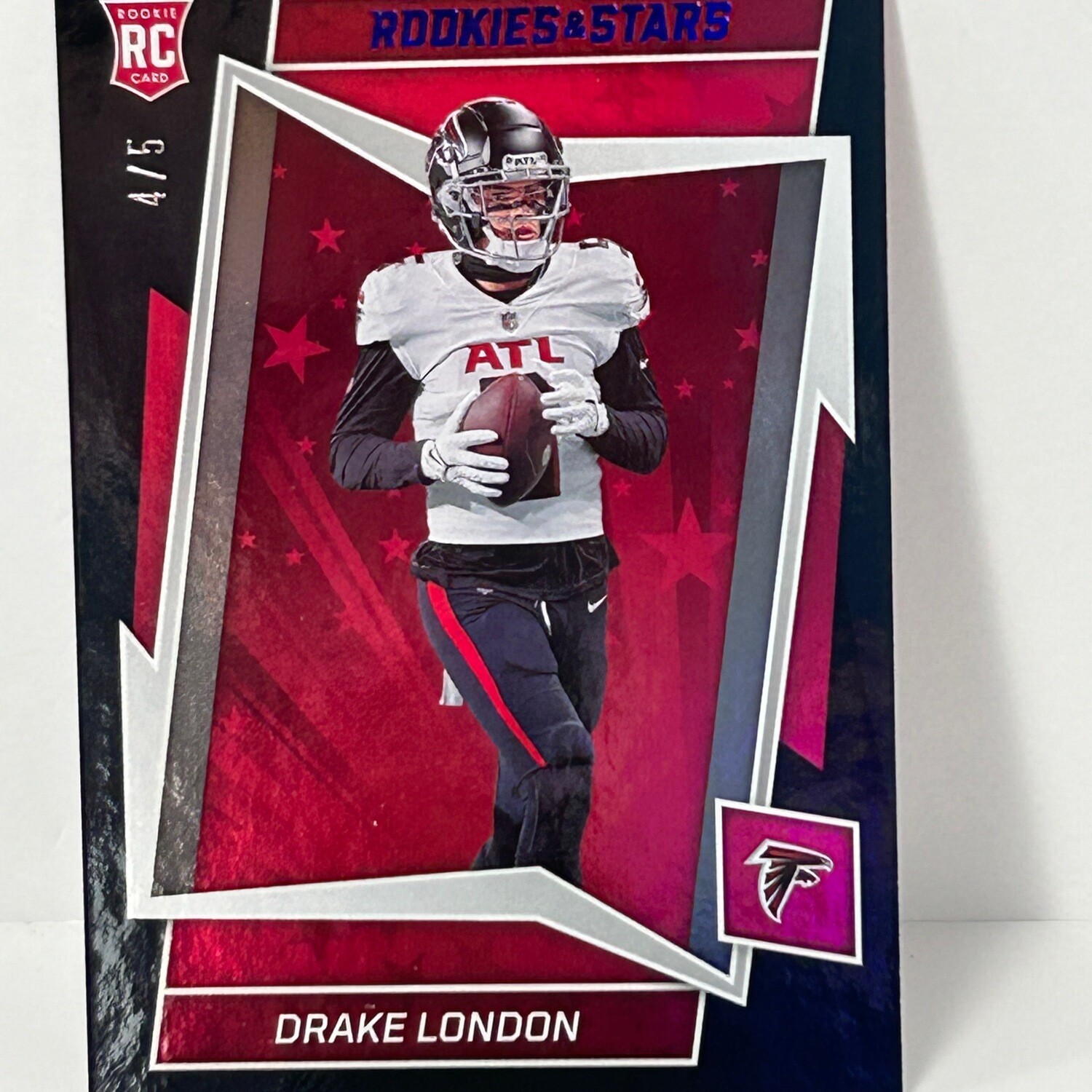 2022 Rookies & Stars #/5 Black and Blue Drake London #122 RC