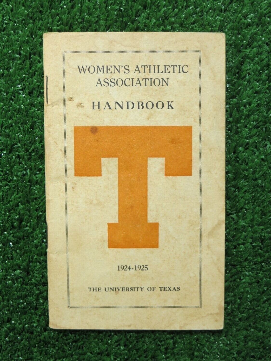 1924-1925 Univeristy of Texas WOMEN'S ATHLETIC ASSOCIATION HANDBOOK - RARE