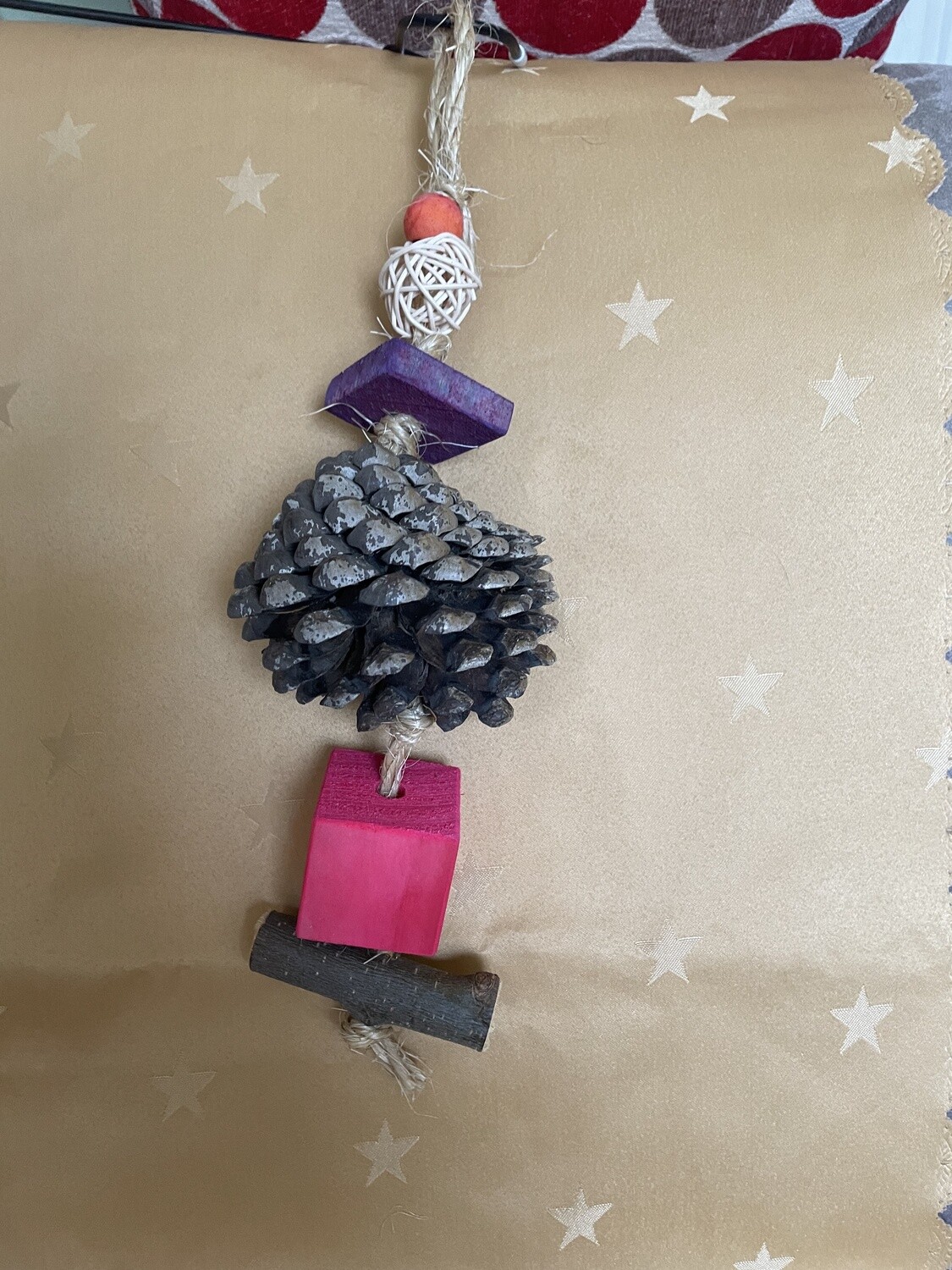 Angus &amp; Co - Perfect Pine Hanging Toy