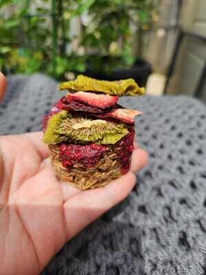 MoSuKi Mini drop cakes - Strawberry & Kiwi MoSuKi Mini drop cakes - Strawberry & Kiwi