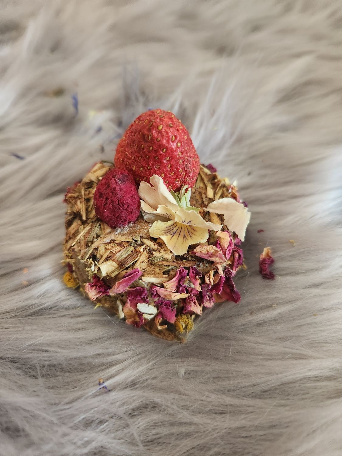 MoSuKi  Cake - Raspberry ,Strawberry &amp; Pansies ( rose ,chamomille)