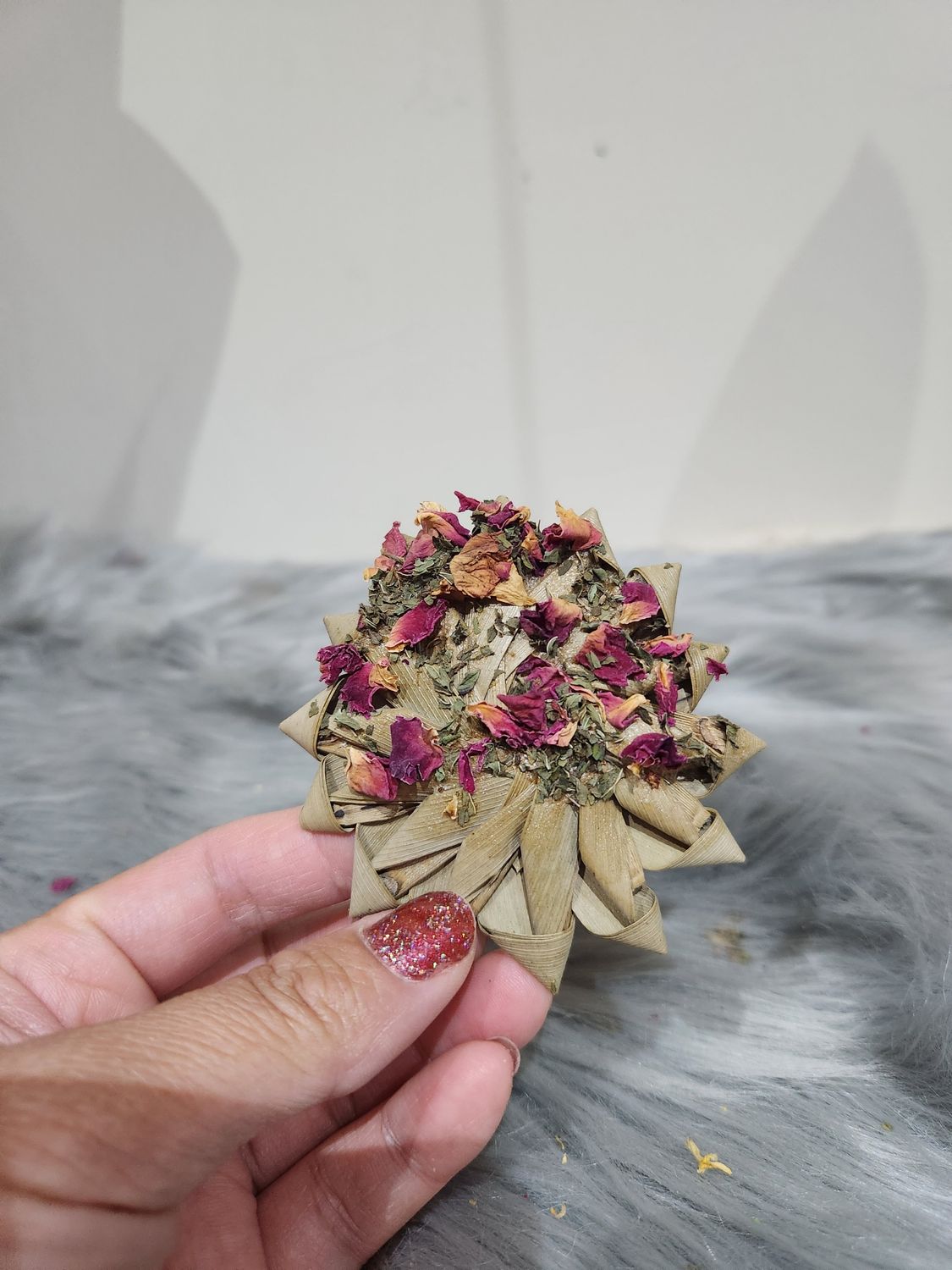 MoSuKi - Mini Rose and Peppermint palm leave flower