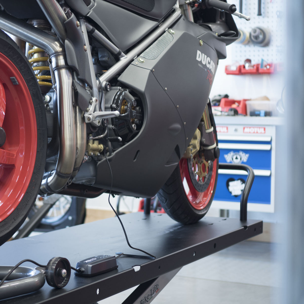 INTEC CARICABATTERIE 12V 2.3A  28W