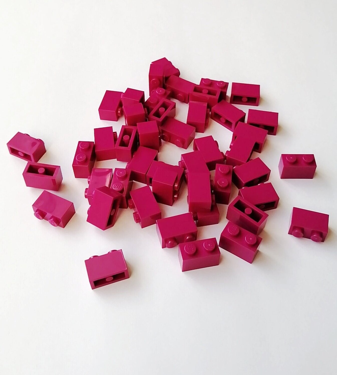 100 x Magenta