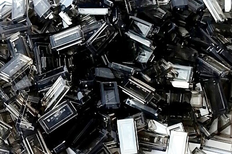 100 x Transparent Schwarz/Trans-Black