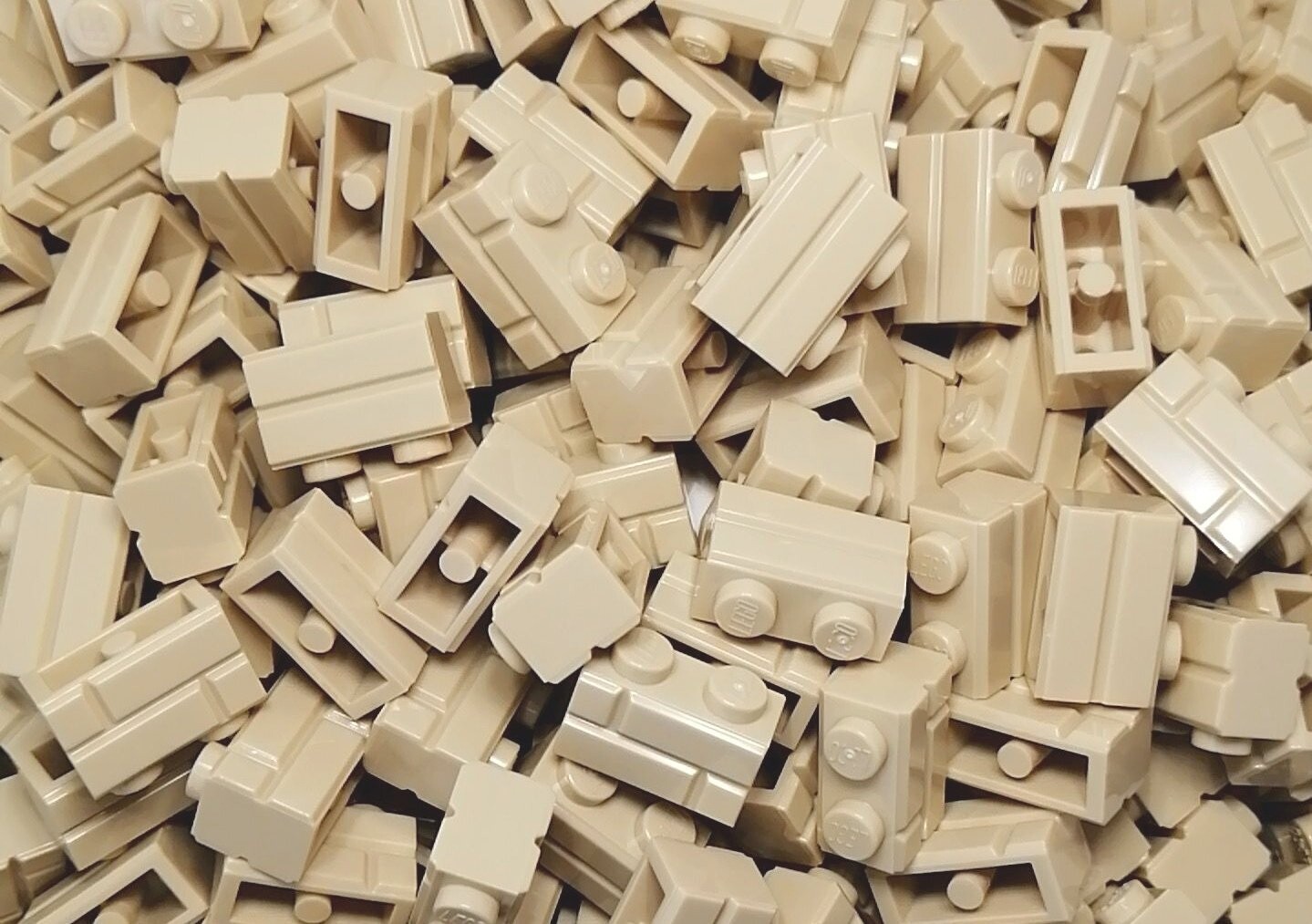100 x Beige/Tan