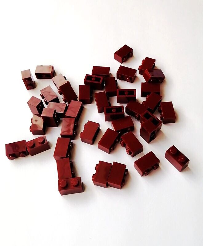 100 x Dunkelrot/Dark Red