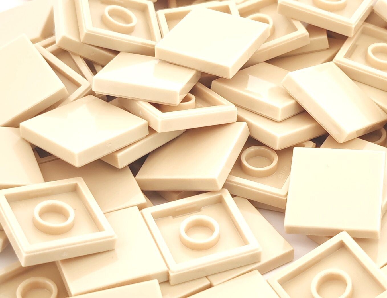 100 x Beige/Tan