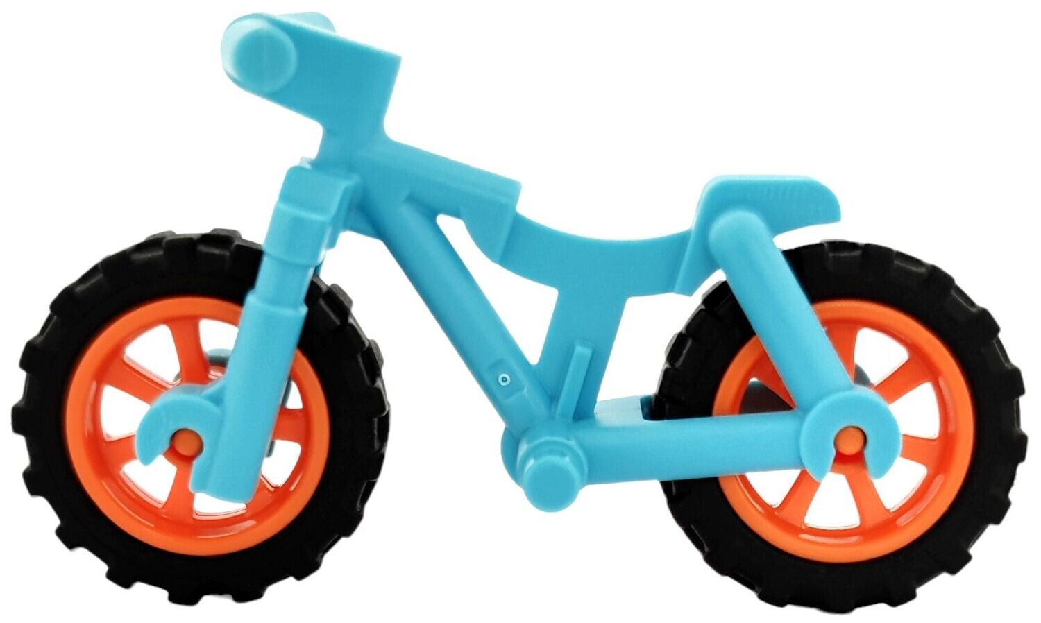 Mountainbike in Himmelblau (Medium Azure) mit orangenen Felgen