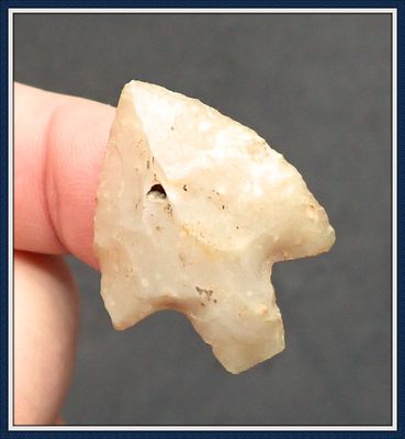 ~ Very Symmetrical & Translucent ~ Newnan Atlatl Dart Point ~