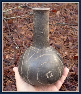 ~ Wonderful Ancient Art ~ Caddo 'Means Engraved' Long Neck Water Bottle ~