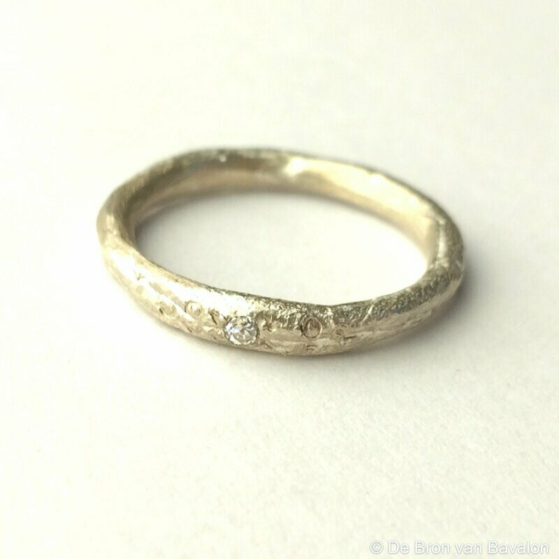 Ring in massief zilver met 1 briljant zirkonia - Ralf De Burchgrave (België)