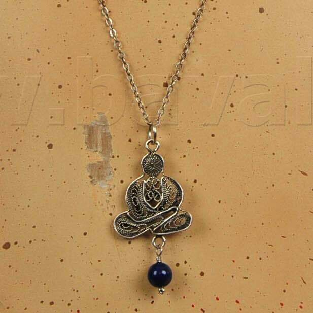 Halssieraad 'Meditating Buddha' in massief zilver - Yvone Christa (New York)