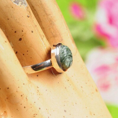Ring in massief zilver m/kleine cabochon in serafiniet - Maat 61,5