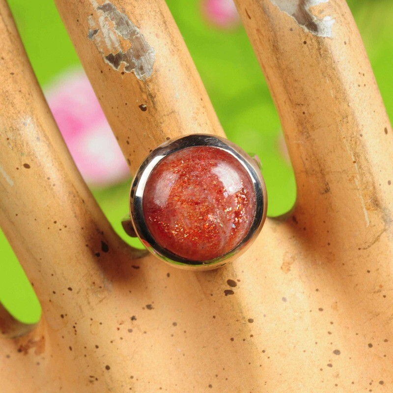 Ring in massief zilver m/cabochon in zonnesteen - Maat 56,5