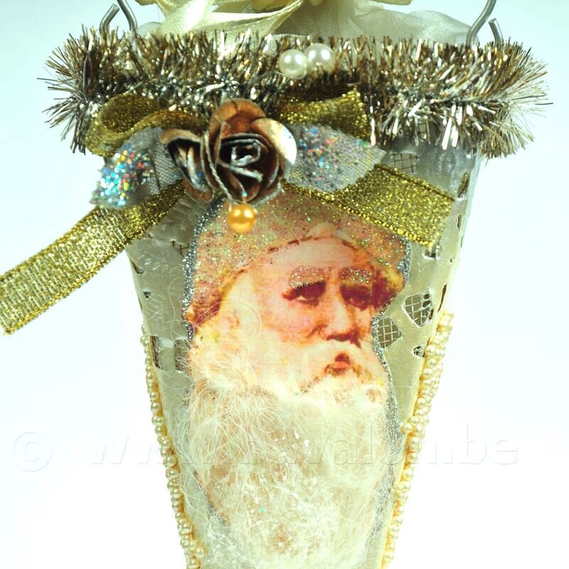 Kerst-hanger hoorntje met vintage afbeelding hoofd Kerstman met baard en glitter