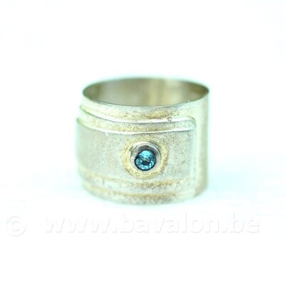 Ring in massief zilver met topaas - Maynie Malan (België)