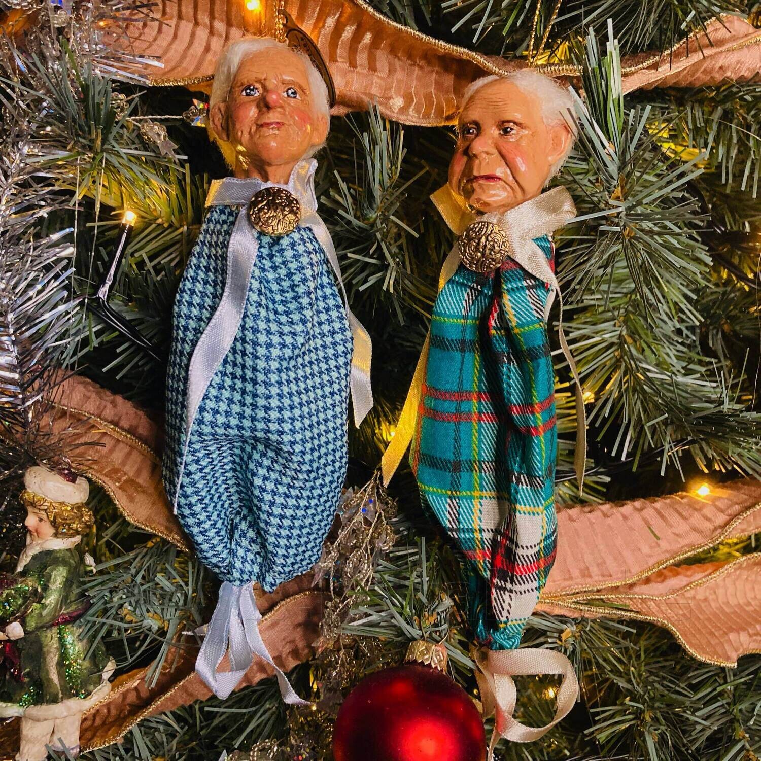 Kerst-hanger opa en oma-snoepzakje  - 20 cm - set van 2