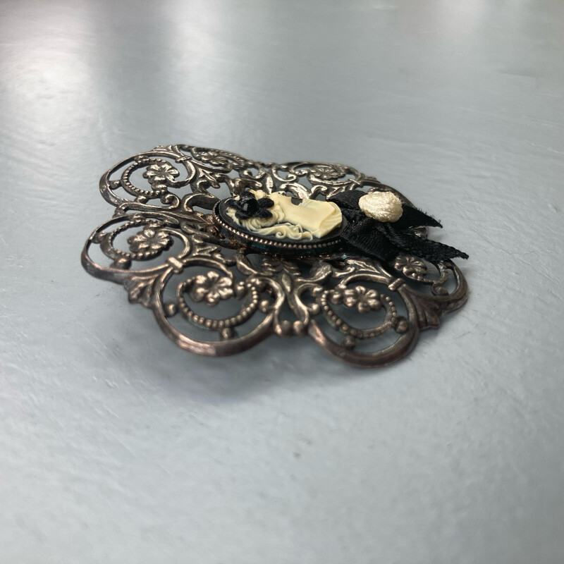 Broche speld met camee - Linda Lacroix (Paris)