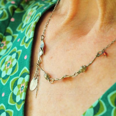 Halssieraad in massief zilver - Josiane Douchamps (België) Halssieraad in massief zilver - Josiane Douchamps (België)