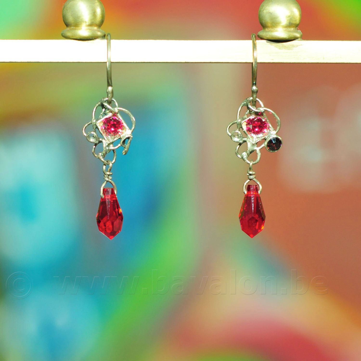 Oorring in massief zilver - Josiane Douchamps (België) Oorring in massief zilver - Josiane Douchamps (België)