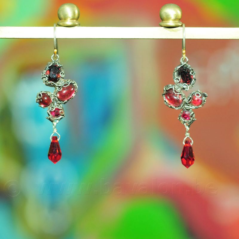 Oorring in massief zilver - Josiane Douchamps (België) Oorring in massief zilver - Josiane Douchamps (België)