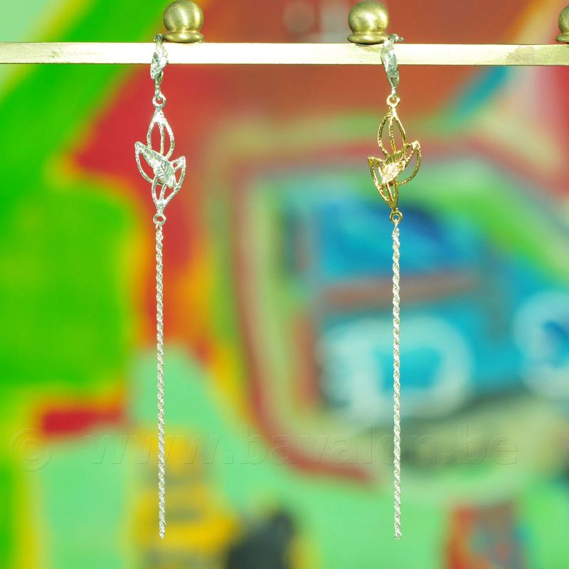 Oorring in massief zilver - Josiane Douchamps (België) Oorring in massief zilver - Josiane Douchamps (België)