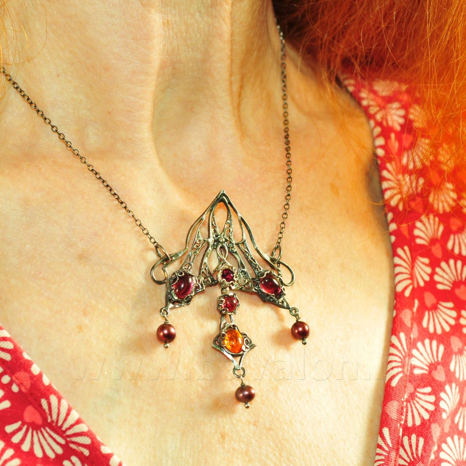 Halssieraad in massief zilver - Josiane Douchamps (België)