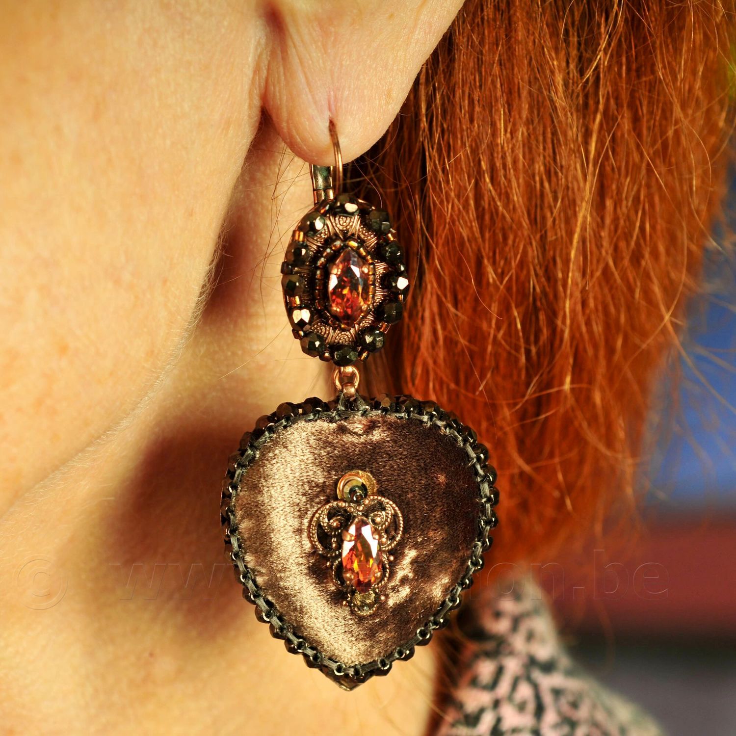 Oorringen - Satellite Paris